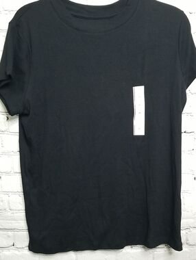 A.new day womens top size Xlarge short sleeve Crewneck NWT